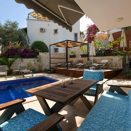 Caretta In - Sleeps 6 - Private Pool Villa Kalkan