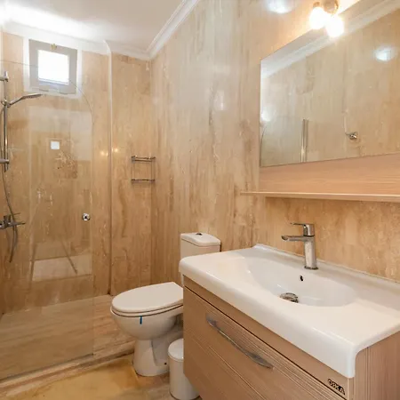 Villa Caretta In - Sleeps 6 - Private Pool *